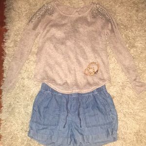 tan long sleeve sweater